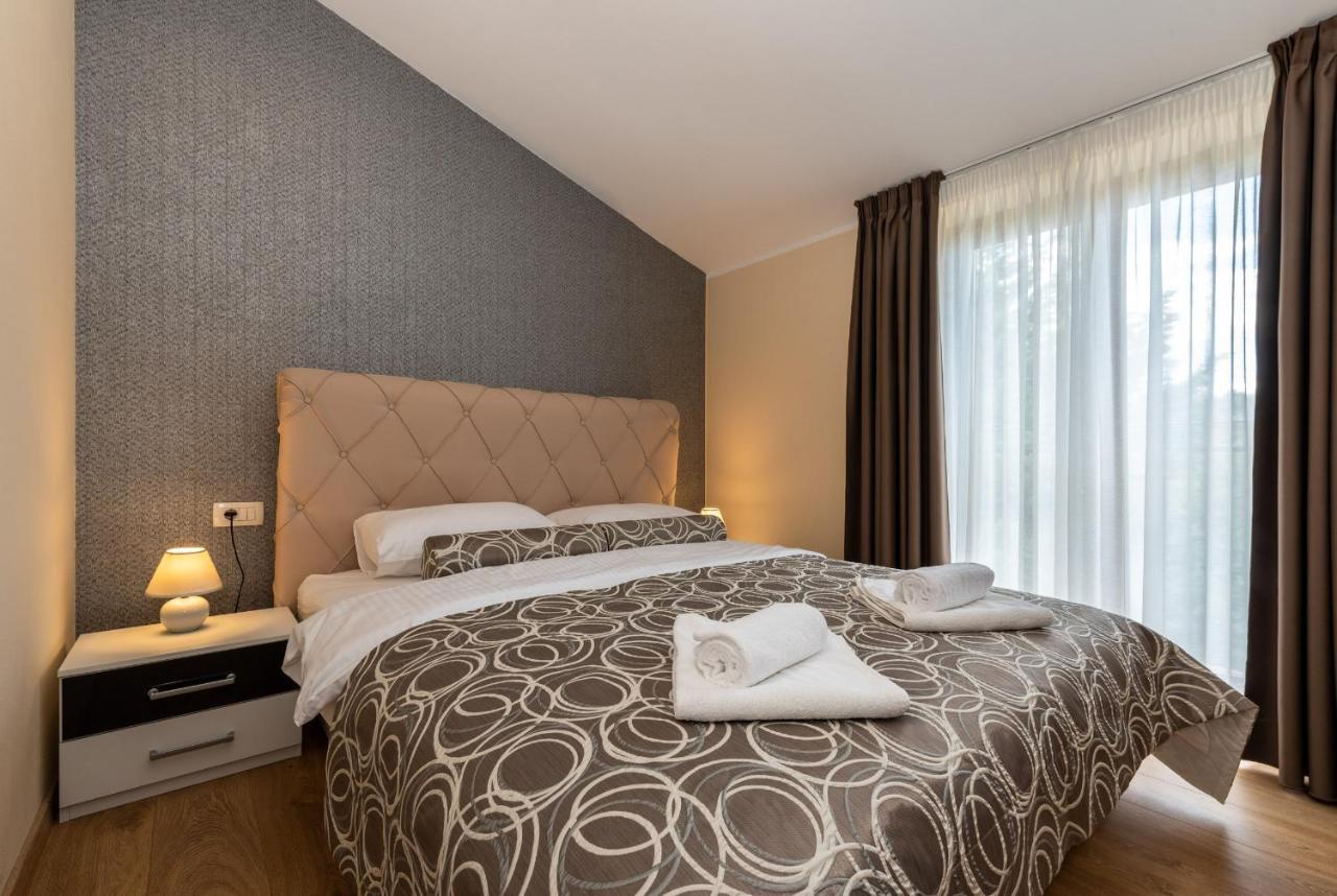 Hotel Tomazici Santalezi Luaran gambar