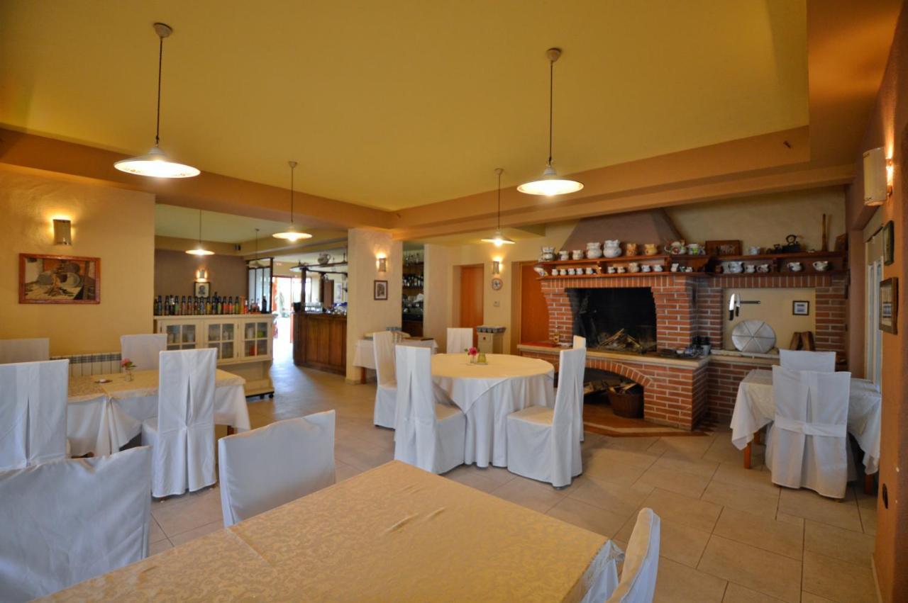 Hotel Tomazici Santalezi Luaran gambar